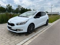 Kia Ceed 1.6 GDI  World Cup Edition/Kamera/SHZ/LHZ Bayern - Obertraubling Vorschau