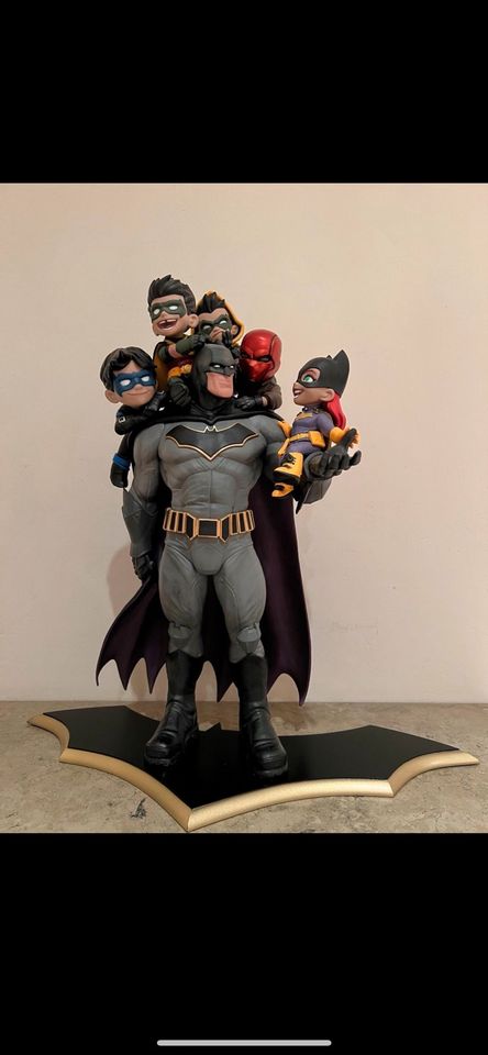 DC Comics: Batman Family Classic Q-Master/Fig Diorama in Dortmund