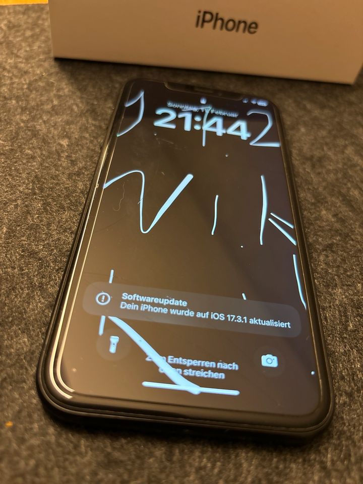 iPhone XR , schwarz, 64 GB in Waltrop