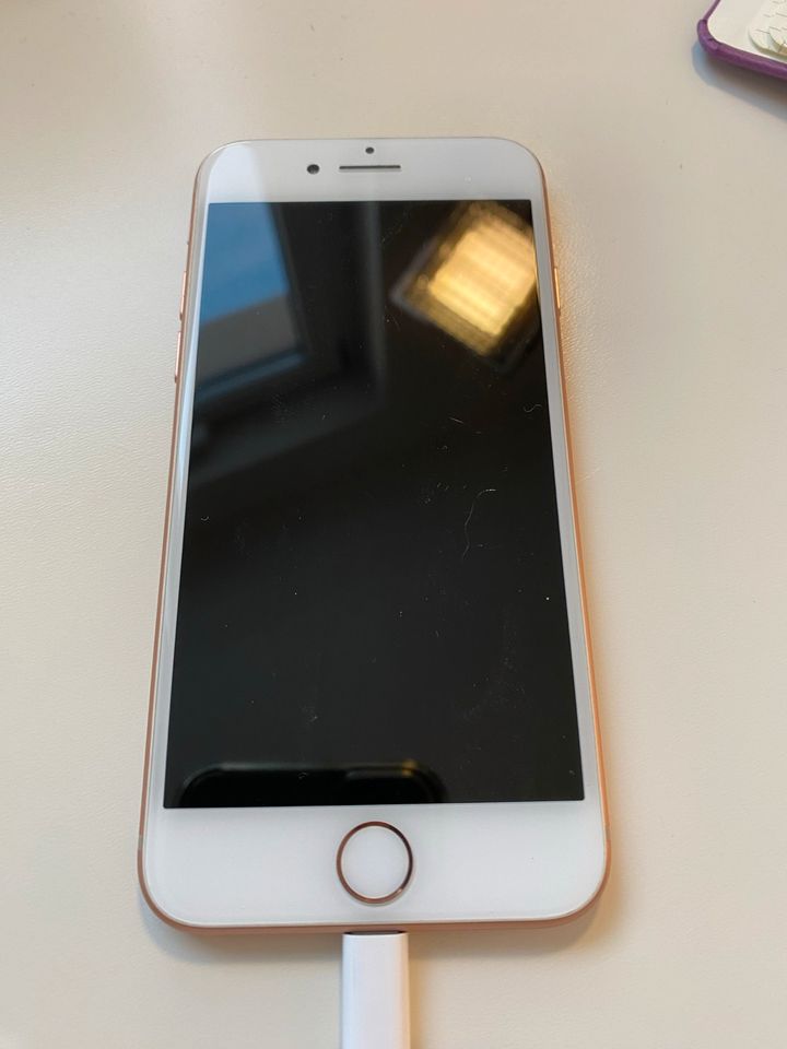 iPhone 8 256gb Roségold in Villingen-Schwenningen