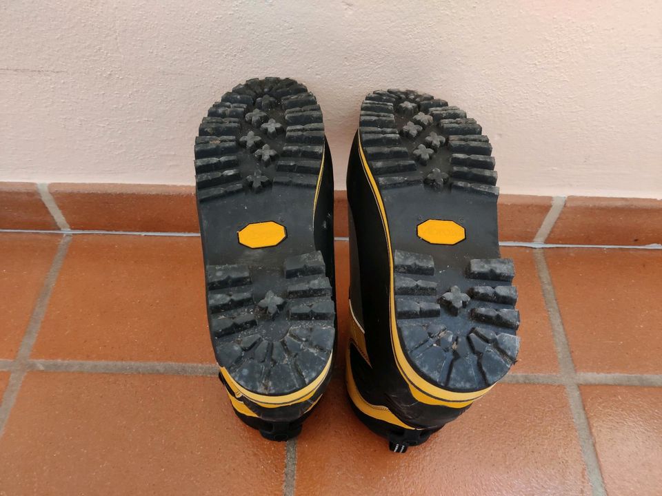 La Sportiva Bergsteiger Schuhe 42 in Regensburg