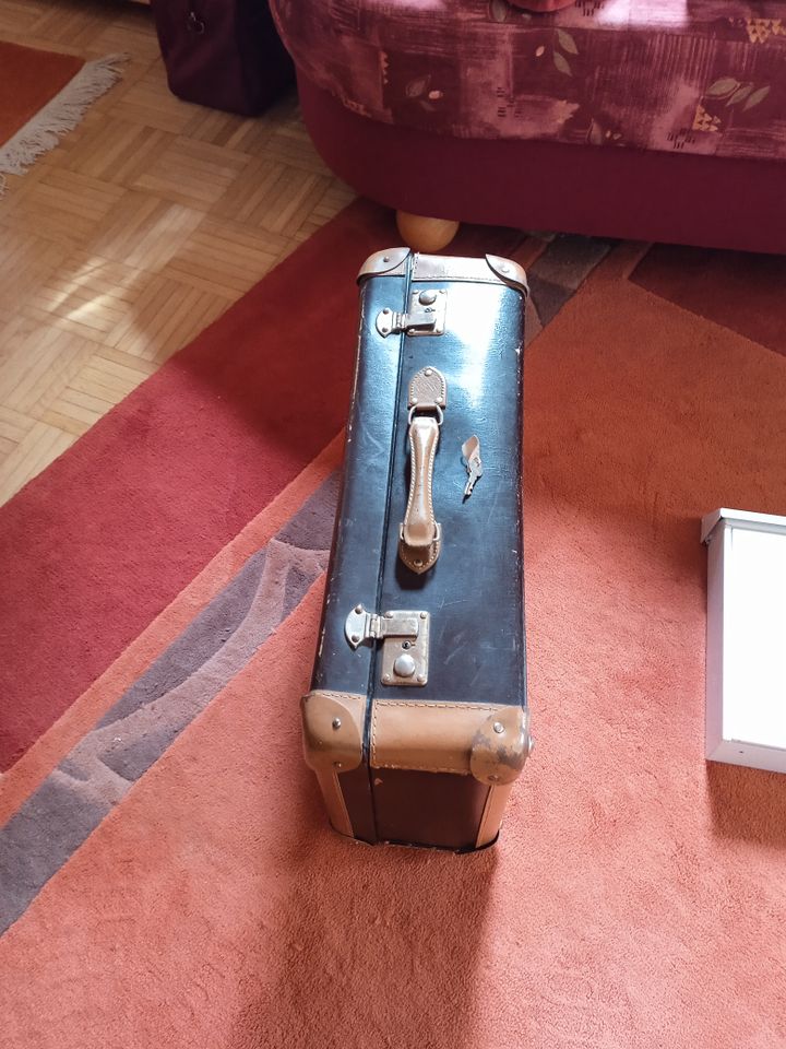 Antiker,alter Koffer.Oldtimer.Deko in Bad Oeynhausen