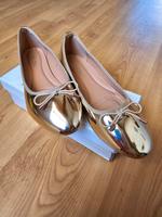 Ballerinas Damen klassisch Gold Gr.39 NEU Sachsen - Lauta Vorschau