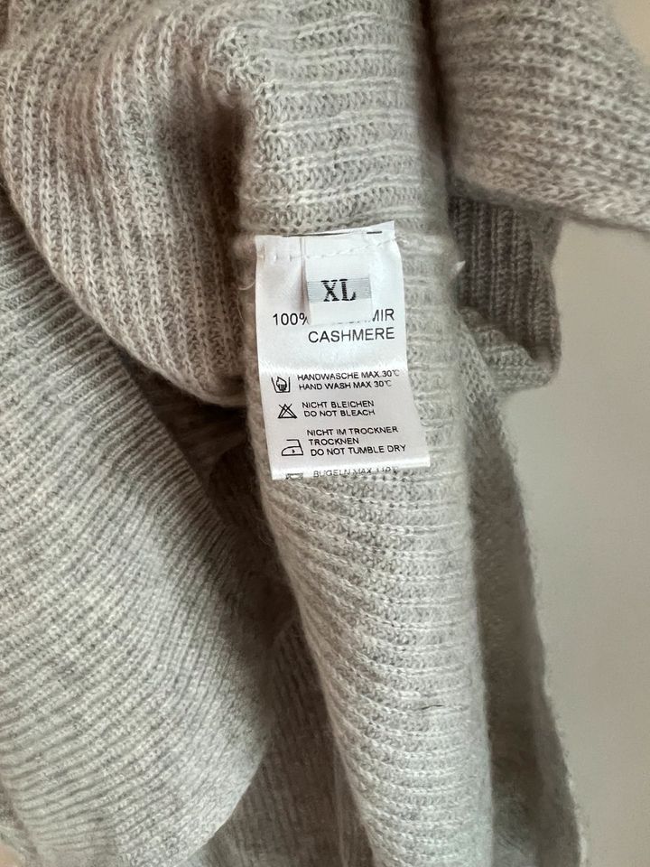 Flona 100% Kaschmir Pullunder Cashmere in Hamburg