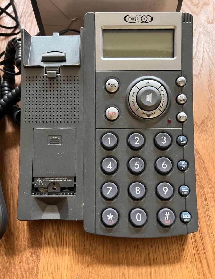 Mega T7 Komfort-Telefon mit Rufnummernanzeige in Halle