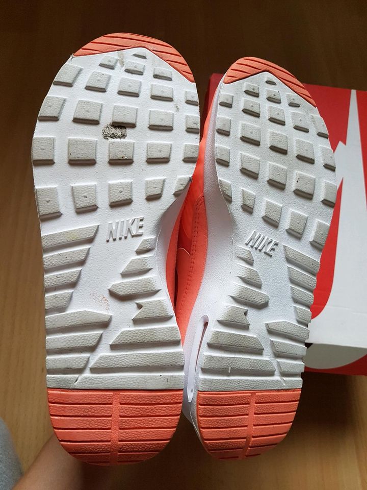 Nike Air Max Thea koralle atomic pink 38 in Baden-Württemberg - Offenburg |  eBay Kleinanzeigen ist jetzt Kleinanzeigen