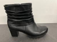 Hochwertige Stiefeletten schwarzes Echtleder GABOR Gr. 38 Hessen - Vellmar Vorschau