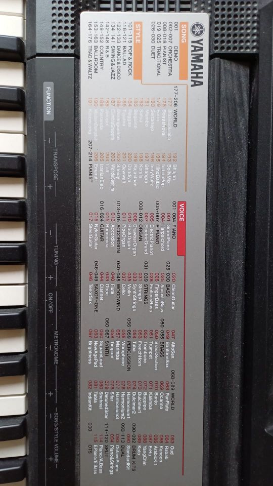 Yamaha Keyboard PSR F50 in Dortmund