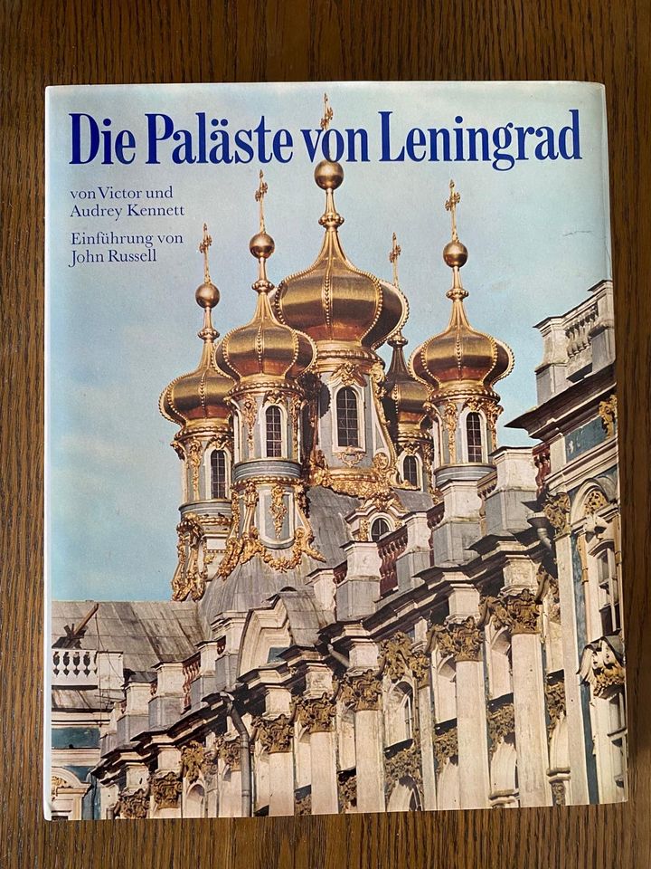 Victor und Audrey Kennett - Die Paläste von Leningrad in Monheim