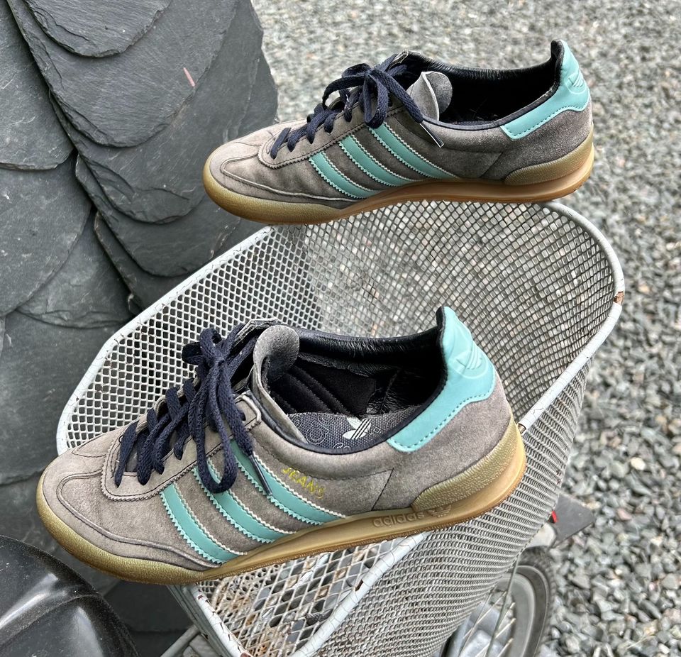 Adidas „Jeans“ in 38 2/3, blaues Wildleder in gutem Zustand in Südharz