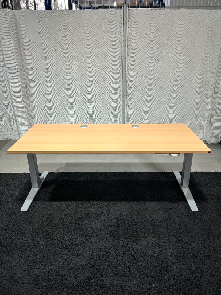 König & Neurath E-Tisch 180x80cm buche Aktion - 20x verfügbar in Langen (Hessen)