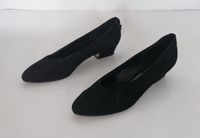 Schwarze Leder Pumps mit goldener Fersendeko, Gr. 40, Absatz 4 cm Nordrhein-Westfalen - Herscheid Vorschau