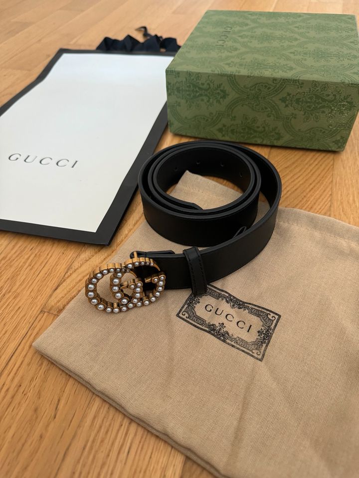 Gucci Gürtel Gurt Perlen Perle GG Leder in Frankfurt am Main