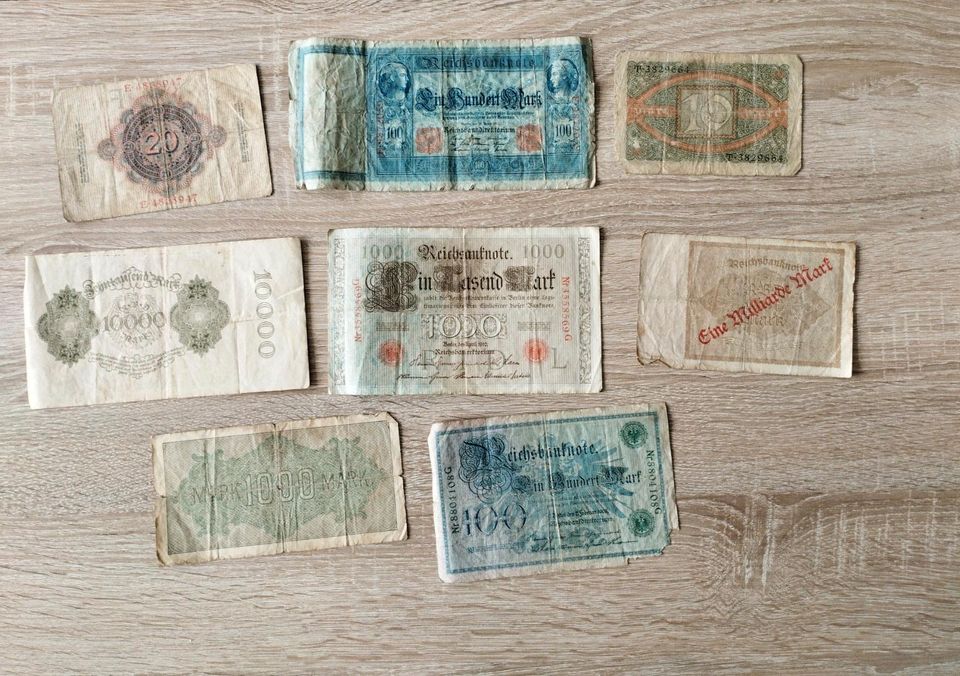 8 Reichsbanknoten Alte Geldscheine in Ueckermuende