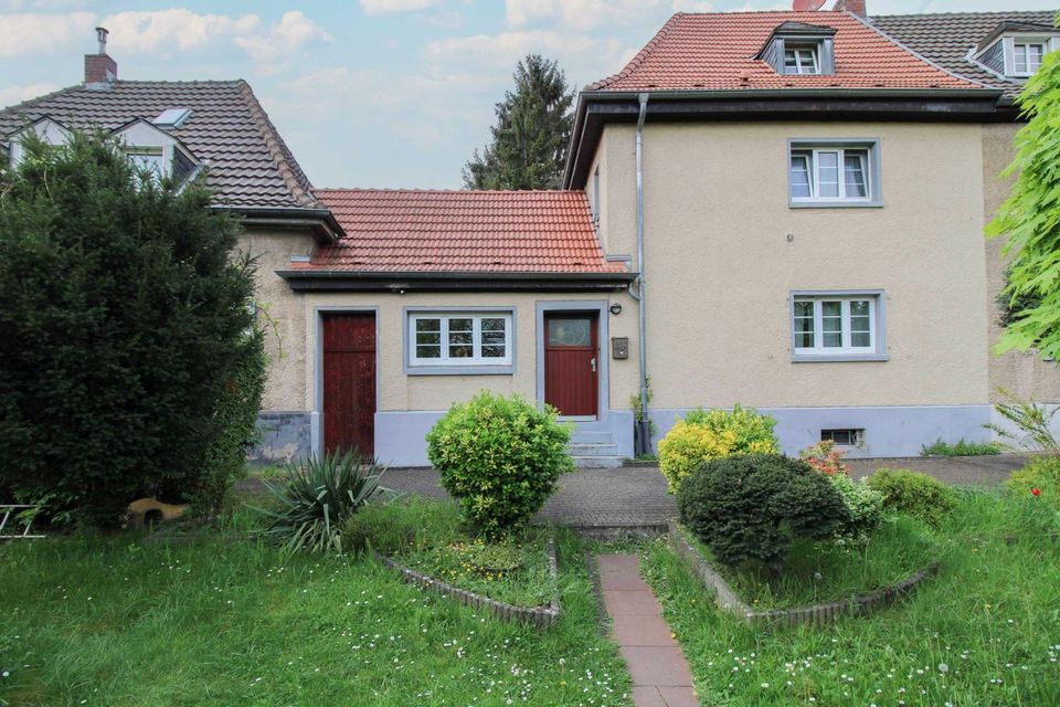 Familienwohnen im Grünen - Reihenmittelhaus in Köln-Porz in Köln