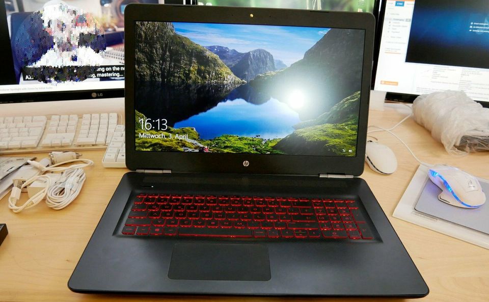 HP Omen Gaming Laptop 17-w211ng i7-7700HQ 16GB 256GB SSD GTX 1070 in Norderstedt