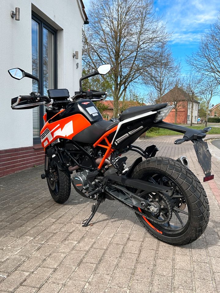 KTM Duke 125 in Zeven