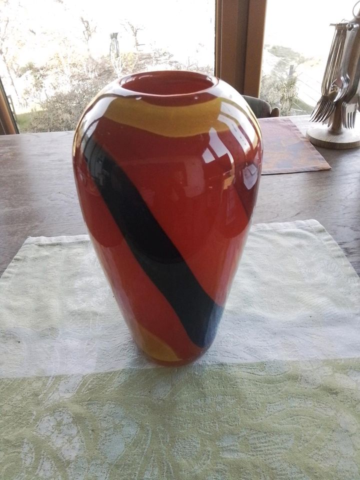 Vase aus farbigen Glas mundgeblasen schwere Ausführung in Waibstadt