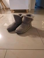 Ugg Boots Stiefel Classic Cuff grau, 38 *top* Essen - Essen-Borbeck Vorschau