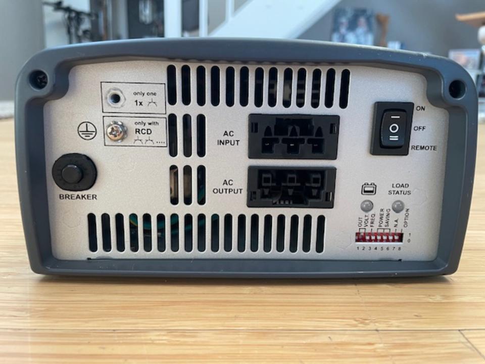 Wechselrichter Dometic WAECO SinePower MSI 1812 TOE DEFEKT ! in Hamburg