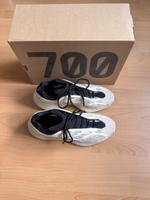 Adidas Yeezy 700 V3 Azael [44,5] Sachsen - Grüna (Sachsen) Vorschau