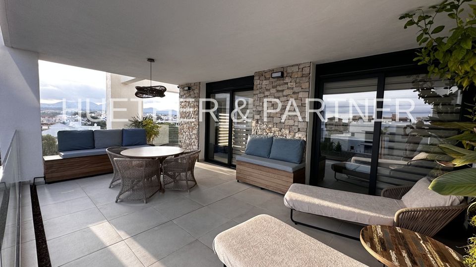 Luxeriös ausgestattetes Penthouse mit privatem Whirlpool auf der Meerblick-Dachterrasse auf Mallorca (Ref: 24-008) in Saarbrücken