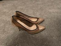 Pollini Schuhe Pumps Gr.37 Neu! Original! Transparent Gold Bayern - Karlsfeld Vorschau