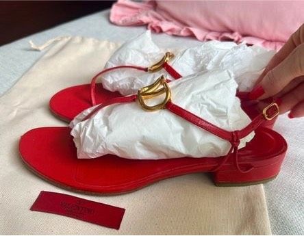 Orig. Valentino Garavani V Logo Sandalen Fullset Rot Gold 36 36,5 in Hamburg