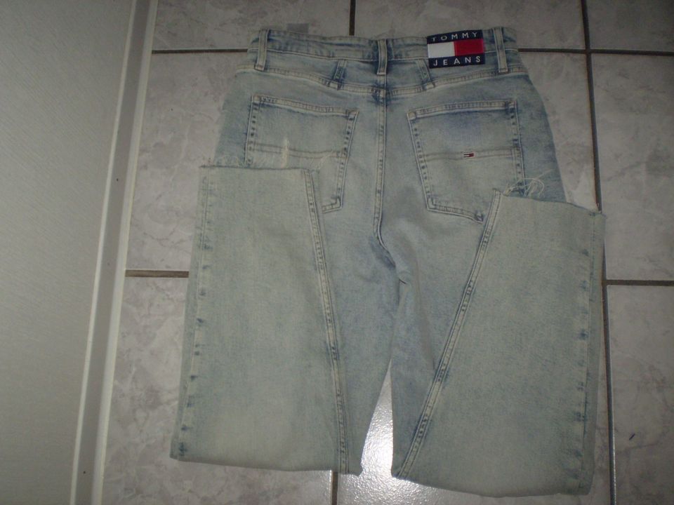 TOMMY HILFIGER Damen Jeans HIGH RISE TAPERED MOMJEAN Gr.29/32 in Schönbornerhof