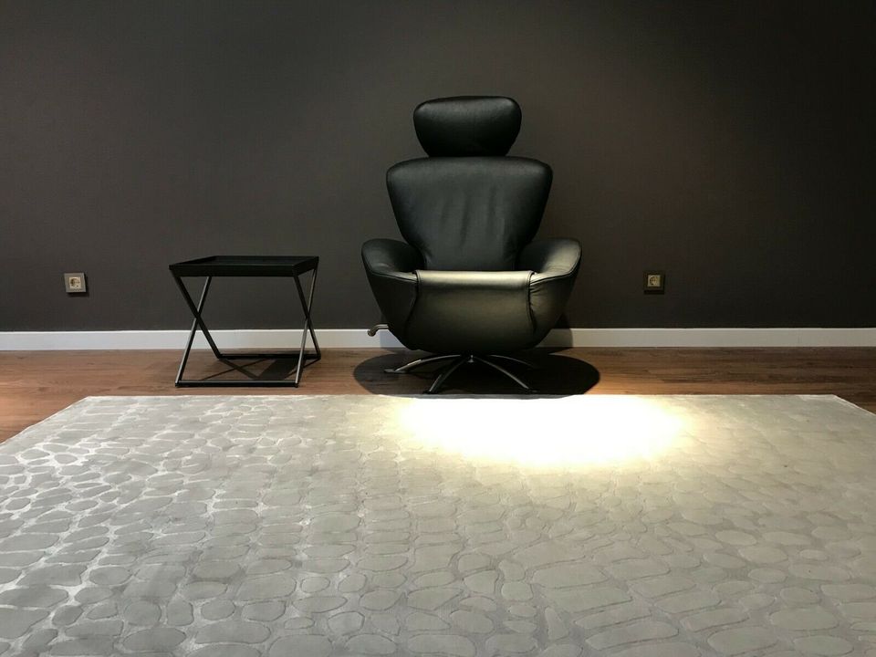 Cassina Sessel mit Funktion Modell DODO, in Leder Schwarz, w Neu! in Rheda-Wiedenbrück