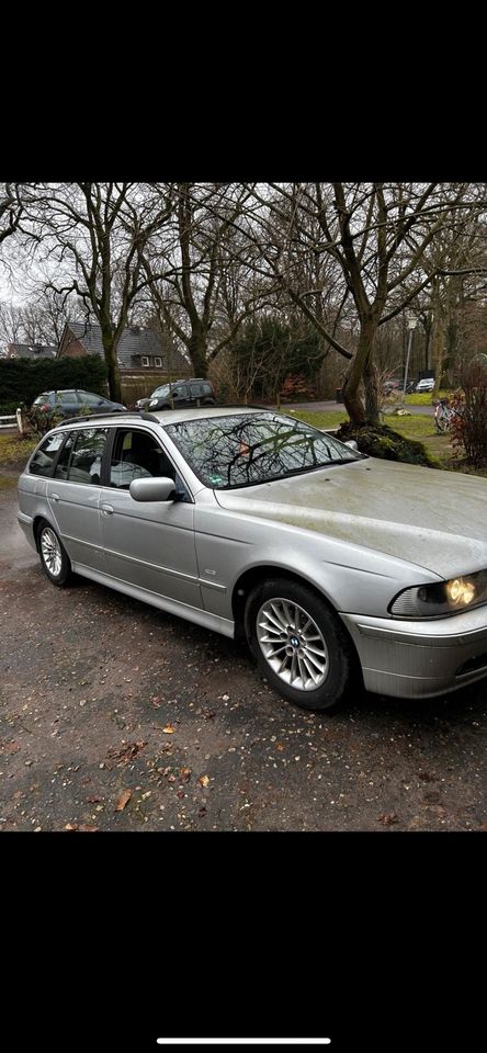 BMW 520i 170 PS VOLLLEDER SITZHEIZUNG in Hamburg