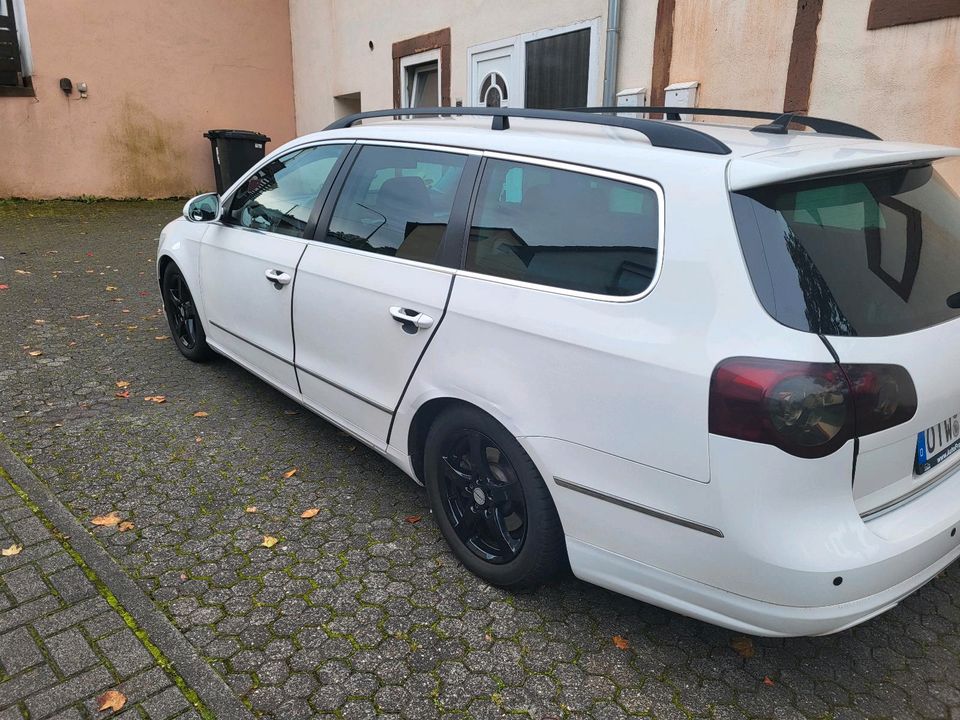 VW passat Variant automatik diesel 2008 in Merchweiler