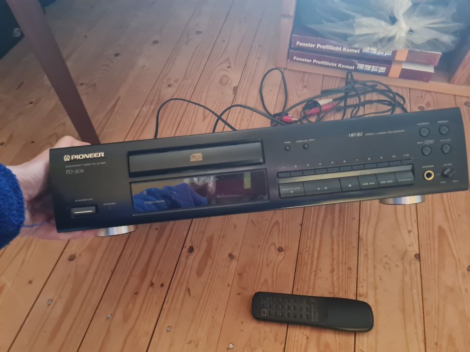 Pioneer Compact Disc Player in Paderborn