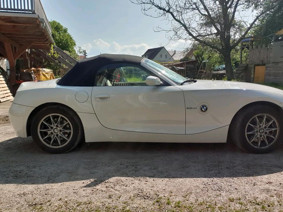 BMW Z4 2.5 SI in Liebenau