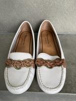 Halbschuhe Lederschuhe von Tamaris (Gr. 38) neuwertig Bayern - Donauwörth Vorschau