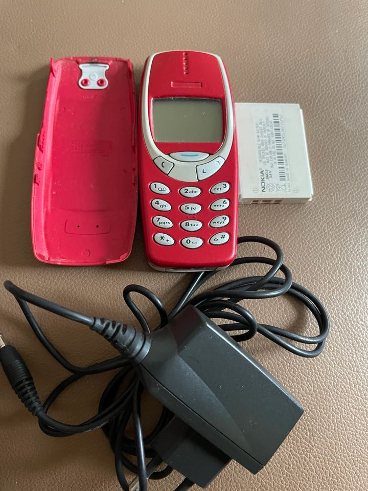 Nokia 3330 Rot in Uedem