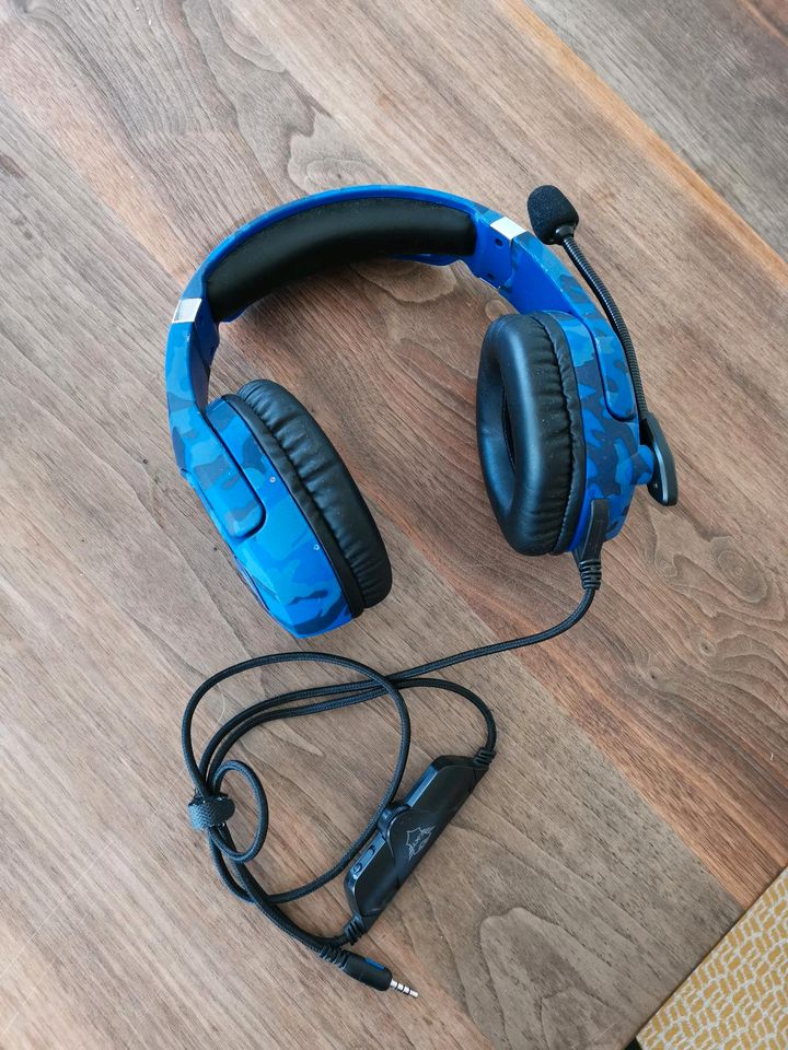 Playstation Kopfhörer schwarz blau mit Mikrofon in Burkardroth
