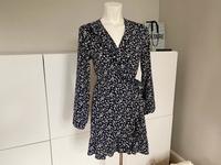 ONLY süßes Wickelkleid Blümchen Kleid blau Gr. 38 wie 36 S Top! Baden-Württemberg - Neckargemünd Vorschau