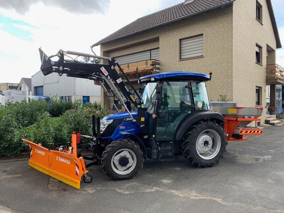 Traktor Solis 50 mit Fronthydraulik & Frontlader in Hückeswagen