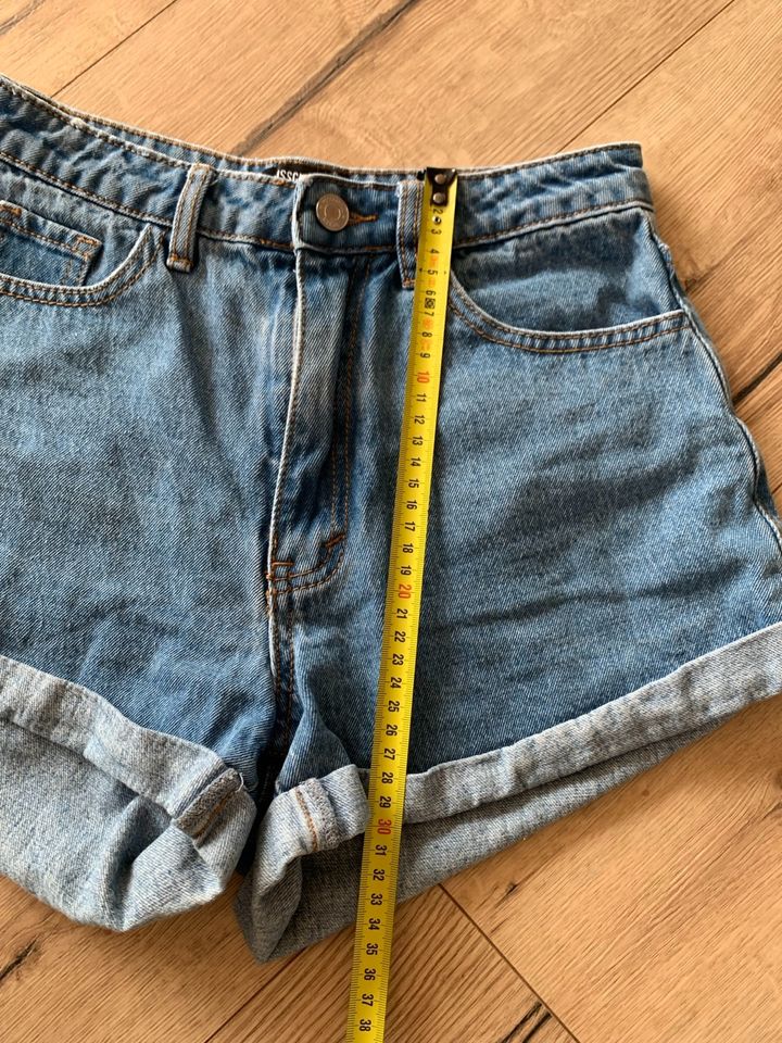 Missguided Jeans Shorts Gr. 34/36 Hose in Reinhardshagen