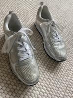 Sneaker Zara Essen - Bergerhausen Vorschau