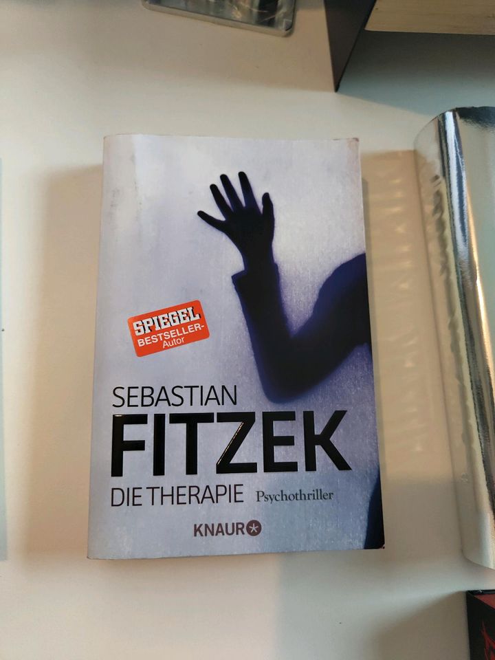 Sebastian Fitzek Büchersammlung in Emmendingen