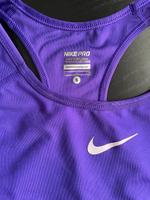 Zwei Sport BHs von Nike Original West - Nied Vorschau