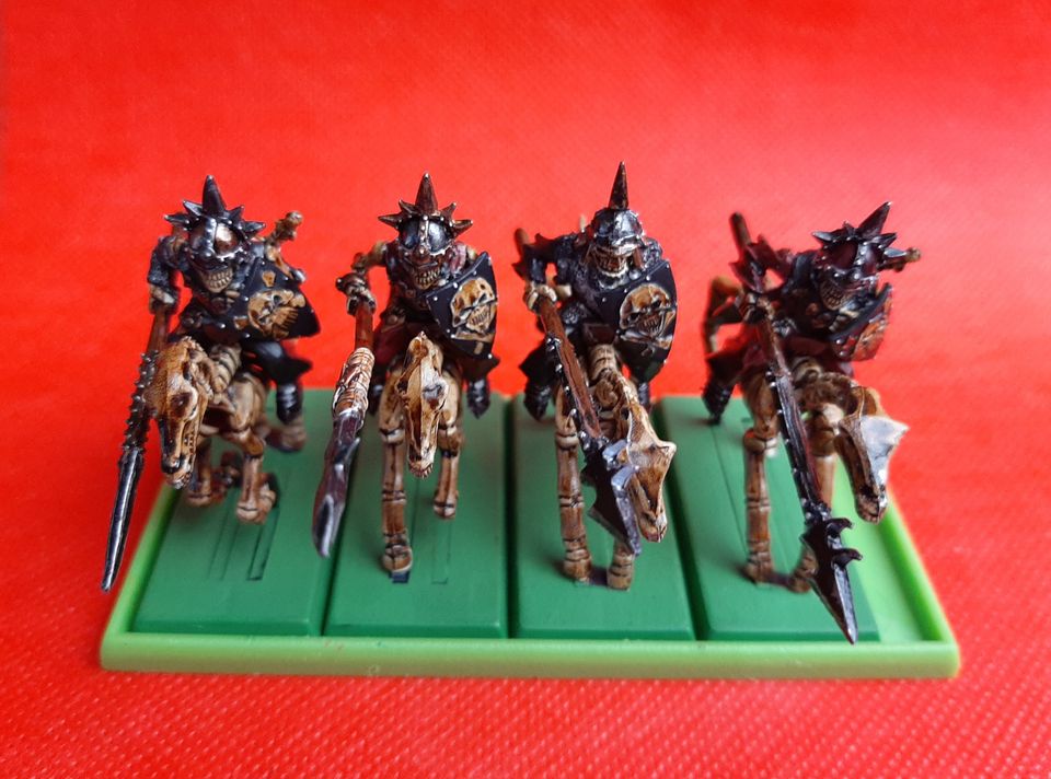 Vampirfürsten 18 Fluchritter Black Knights Zinn Warhammer Fantasy in Berlin