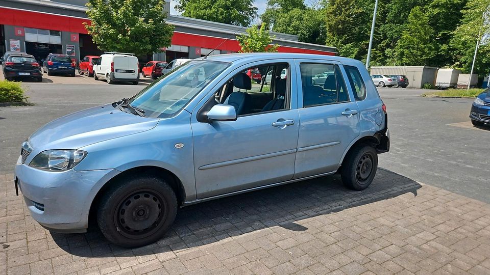 Mazda 2.      1,4L in Köln