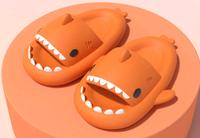 fast NEU❗️CLOUD SHARKIES Hausschuhe•Badelatschen "HAI" ✮ 38/39 Essen - Essen-Stadtwald Vorschau