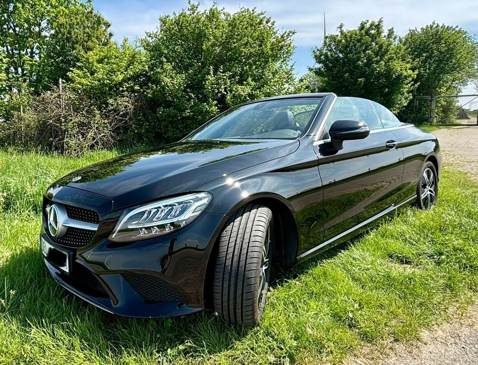 Mercedes  C180 Cabrio schwarz , scheckheft in Delmenhorst