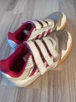 Adidas Hallenturnschuhe Gr. 34 weiß Pankow - Weissensee Vorschau