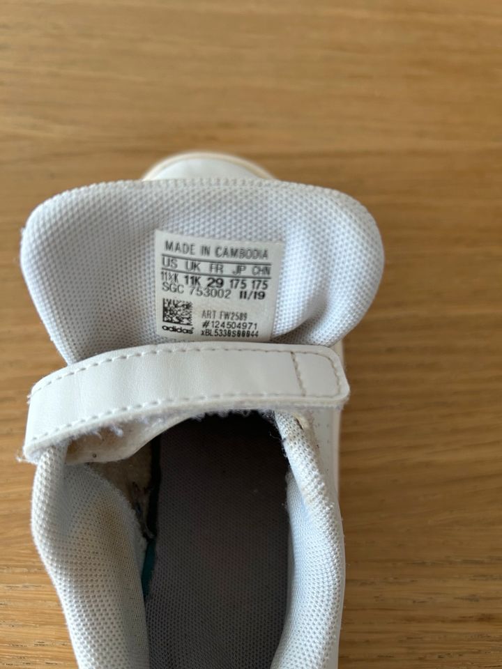 Adidas Kinder Sneaker Größe 29 in Dormagen