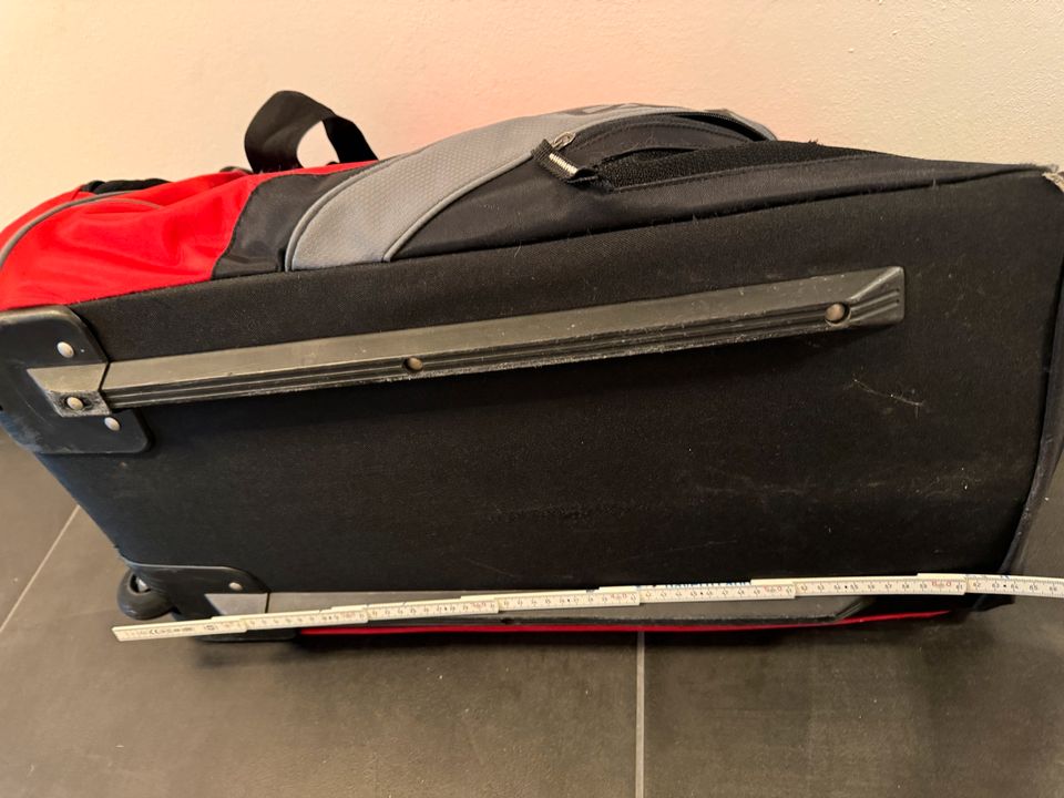 Reebok Trolley Sporttasche Reisetasche Tasche mit 2 Rollen in Hirschaid